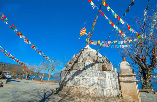 里务比寺